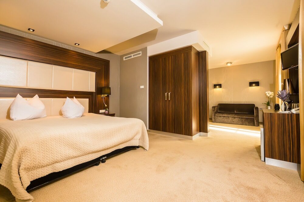 Фото Duna Garden Hotel