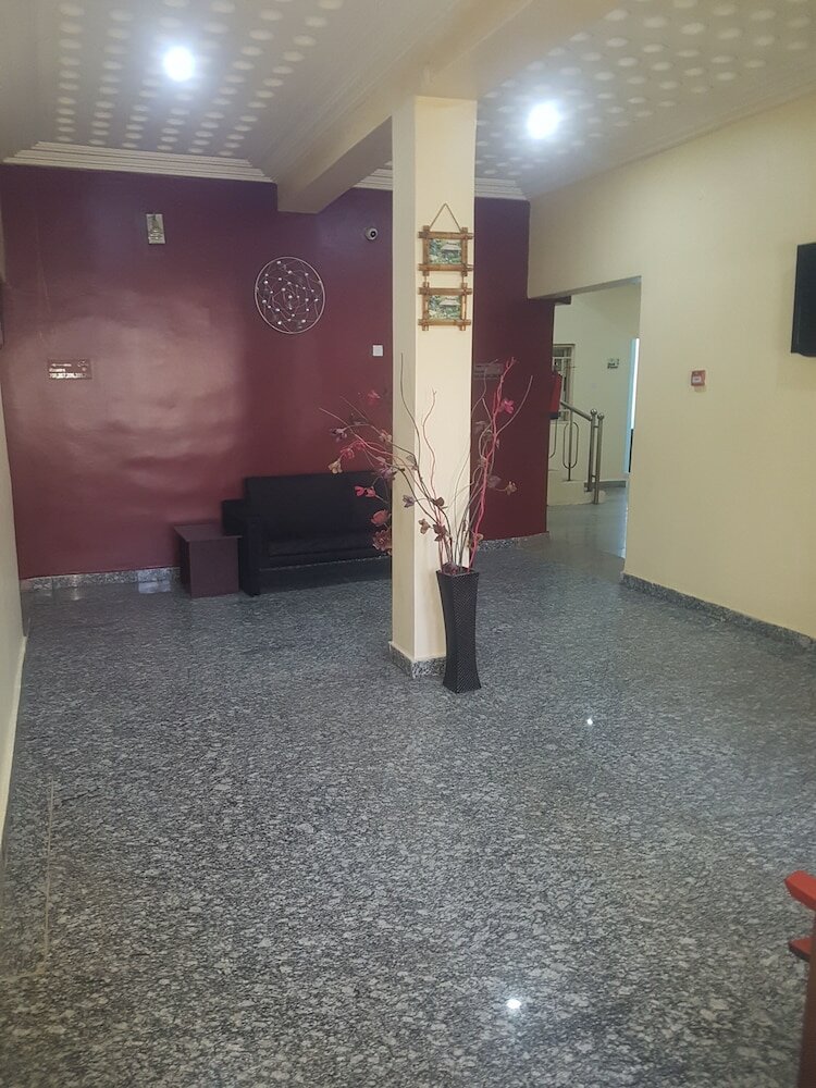 Фото Zeina Suites Abuja