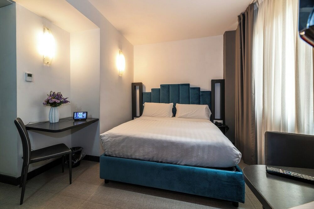 Фото Golden Hotel