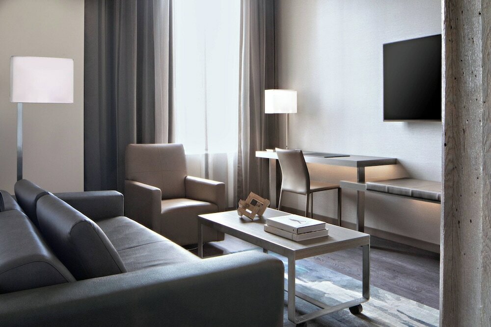 Фото Ac Hotel by Marriott Grand Rapids Downtown