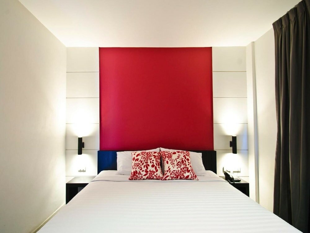 Фото Di Place Hotel