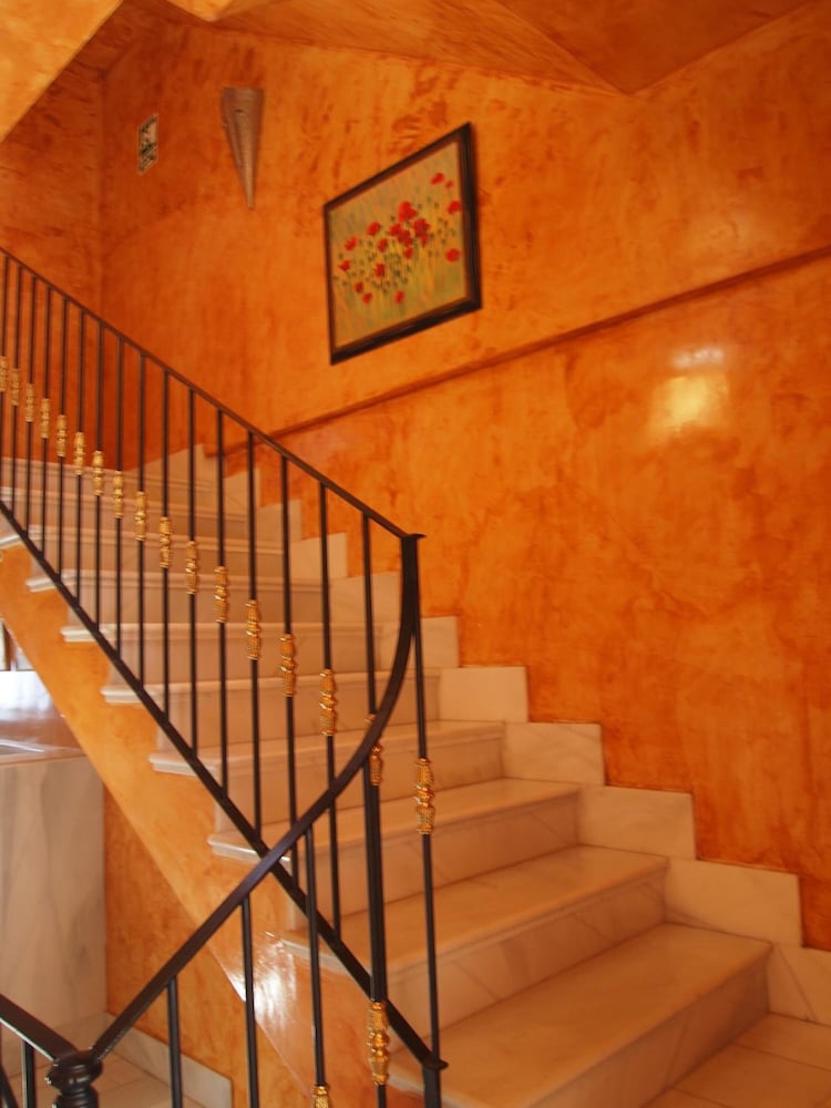 Фото Hostal Tres Soles