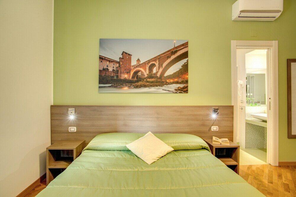 Фото Vatican Rooms Cipro