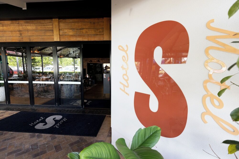 Фото Sundowner Hotel Motel