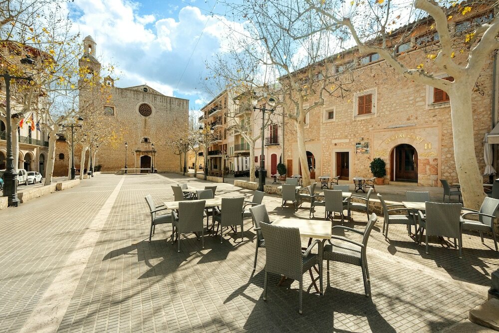 Фото Hotel Can Xim