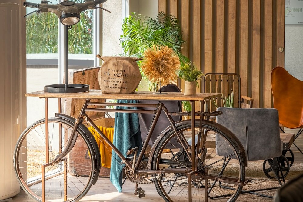 Фото The Originals City, Angers Sud – Le Village 49