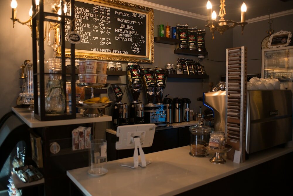 Фото The Moore Hotel