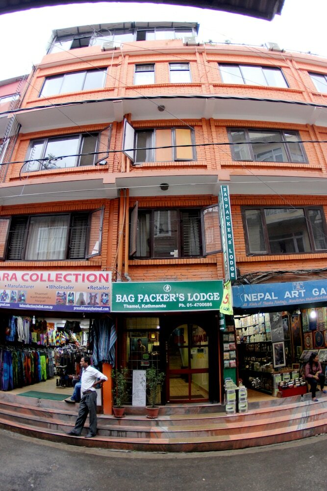 Фото Bag Packer's Lodge