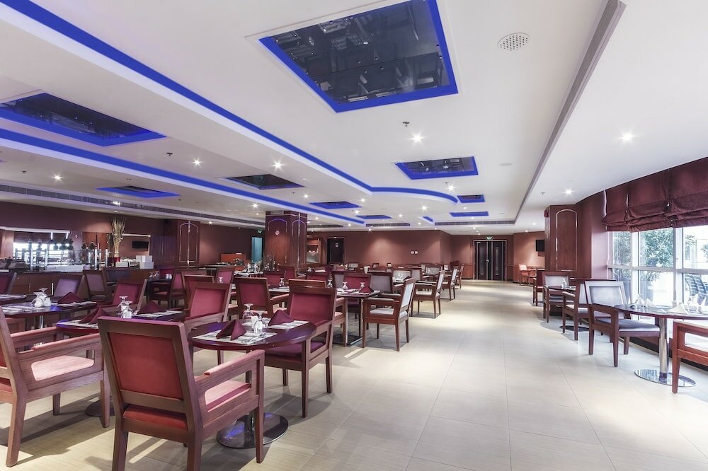 Фото Royal Phoenicia Hotel