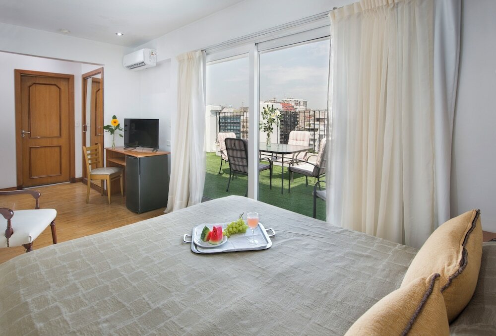 Фото Embajador Hotel