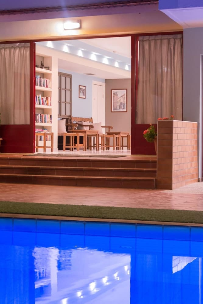 Фото Thalassi Hotel