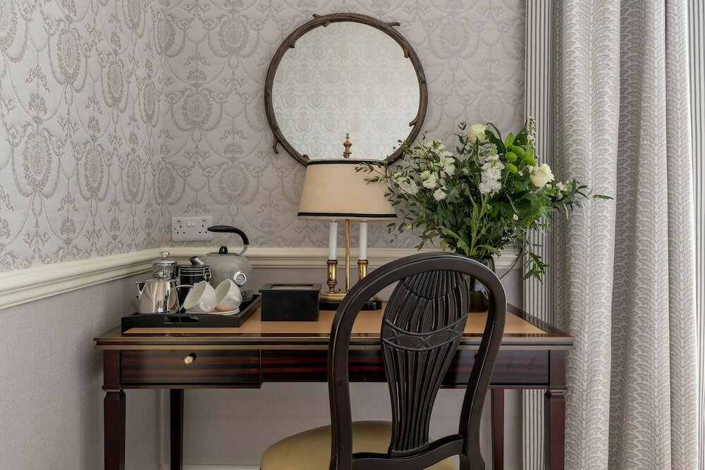 Фото The Royal Hotel