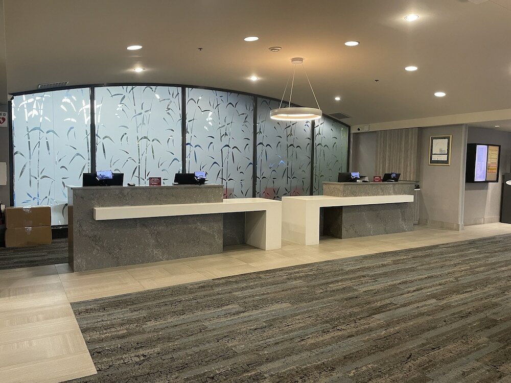 Фото Victoria Inn Hotel and Convention Centre Winnipeg