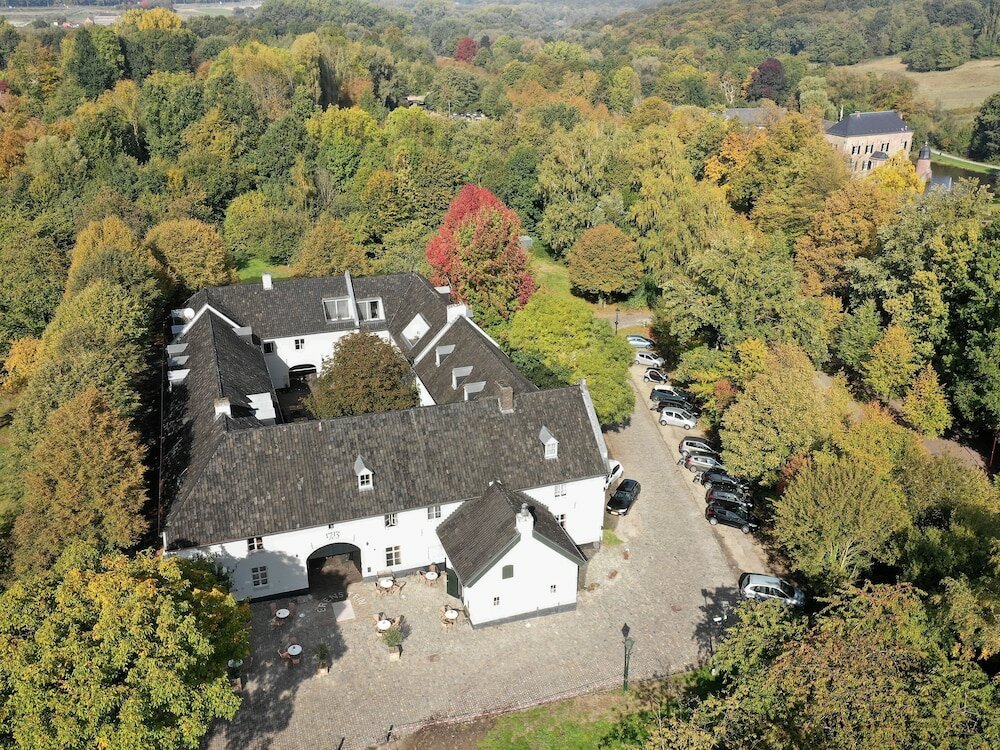 Фото Fletcher Hotel-Restaurant Kasteel Erenstein