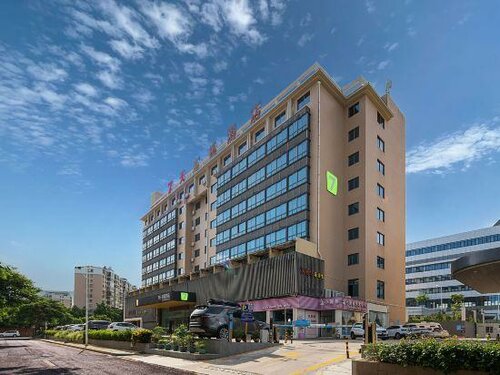 Гостиница 7Days Premium Xiamen Airport Branch в Сямыне