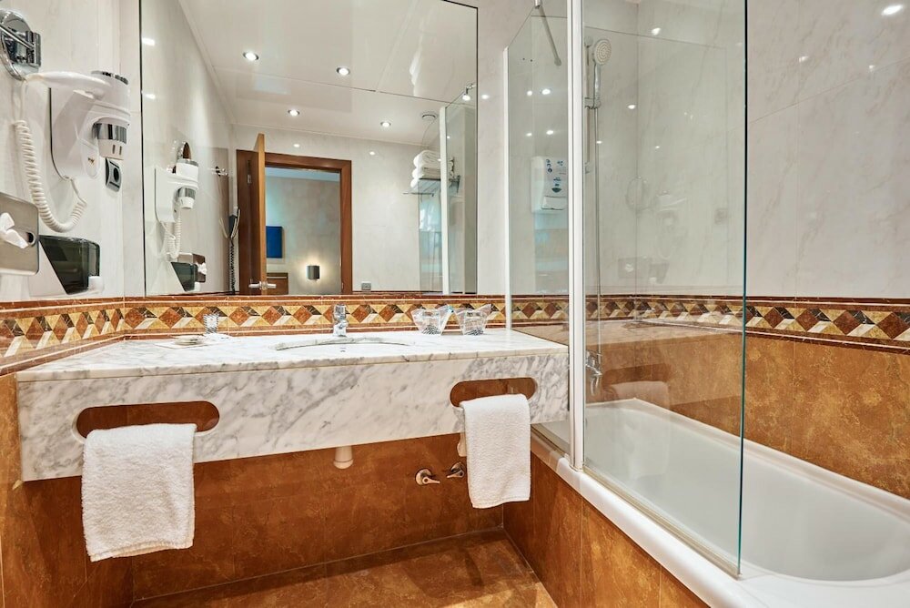 Фото Hotel Garbi Millenni 