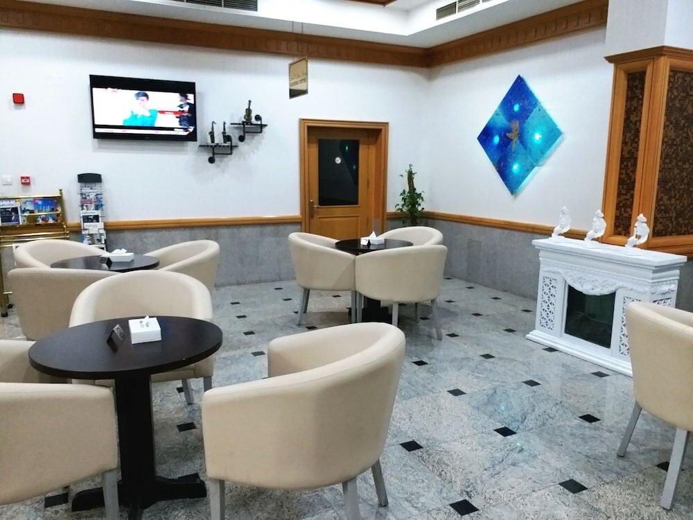 Фото Taj Plaza Hotel