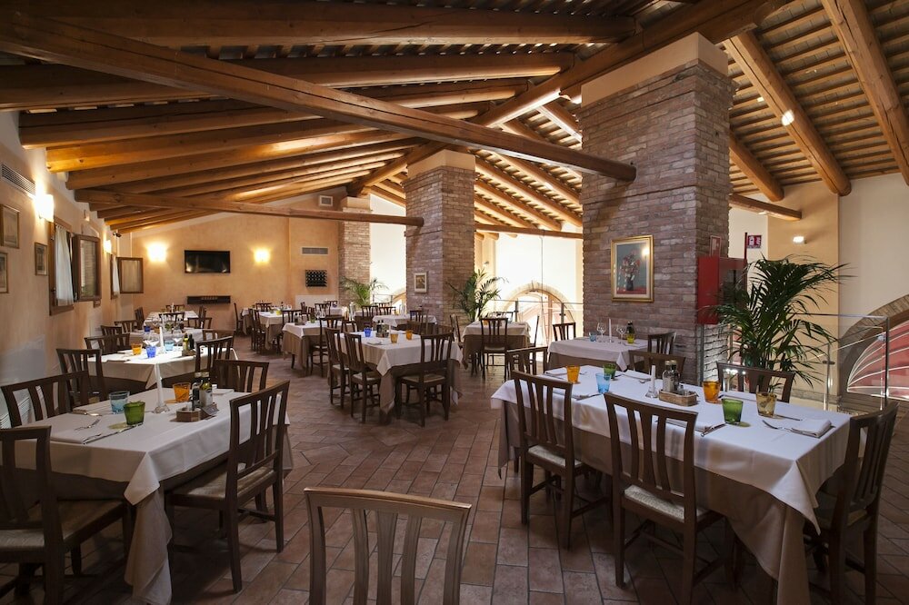 Фото Albergo Antica Corte Marchesini