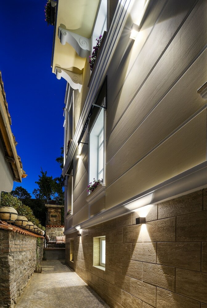 Фото Gallery 37, Bw Premier Collection