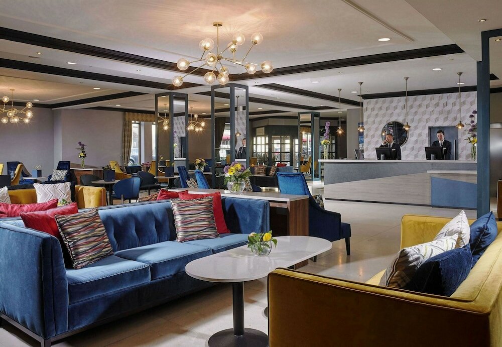 Фото Camden Court Hotel