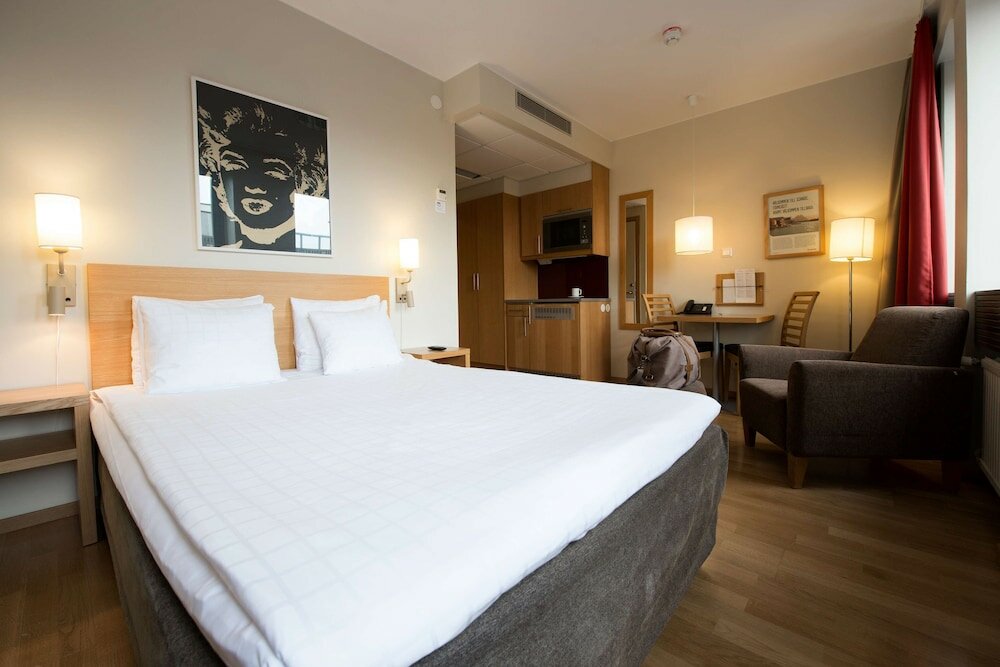 Фото отеля 2