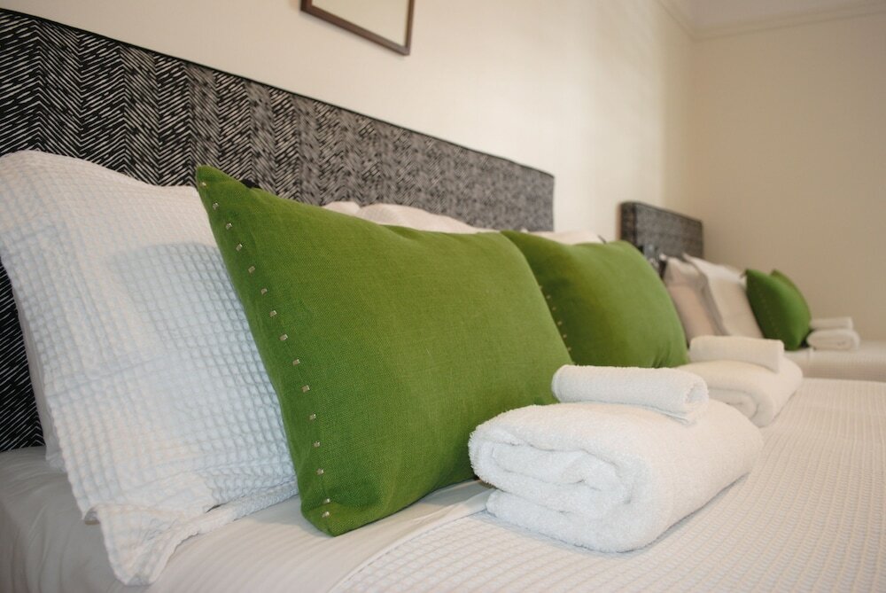 Фото Edward Lodge Bed & Breakfast