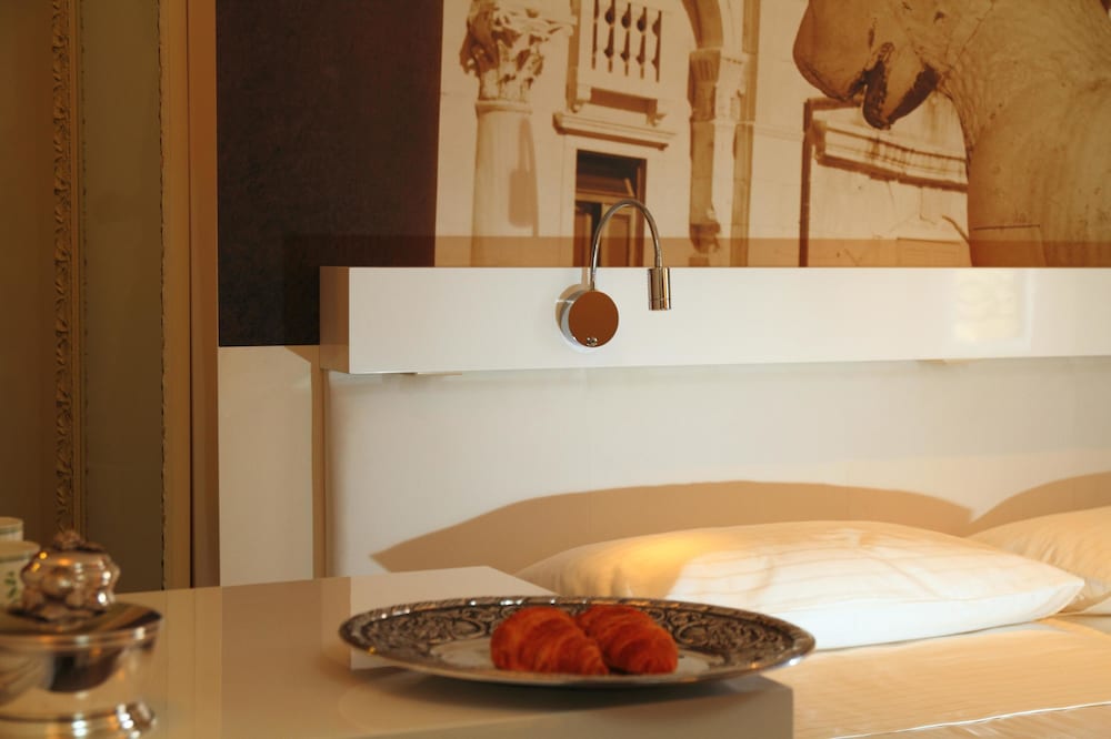 Фото La Porta Luxury Rooms