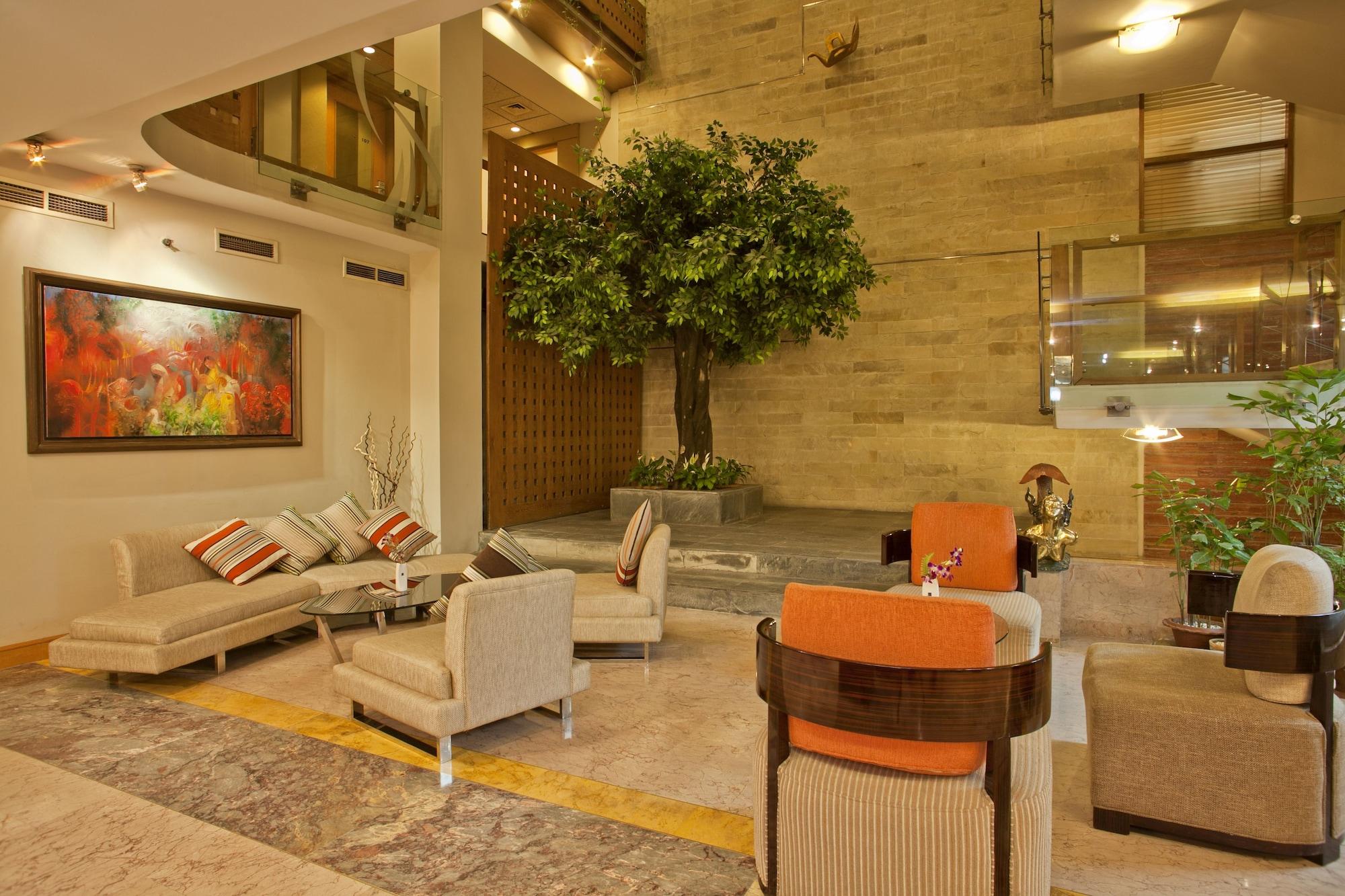 Фото отеля 2