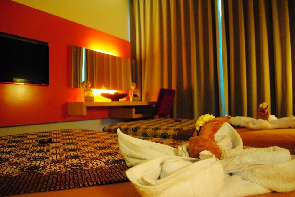 Фото Quest Hotel Simpang Lima - Semarang by Aston