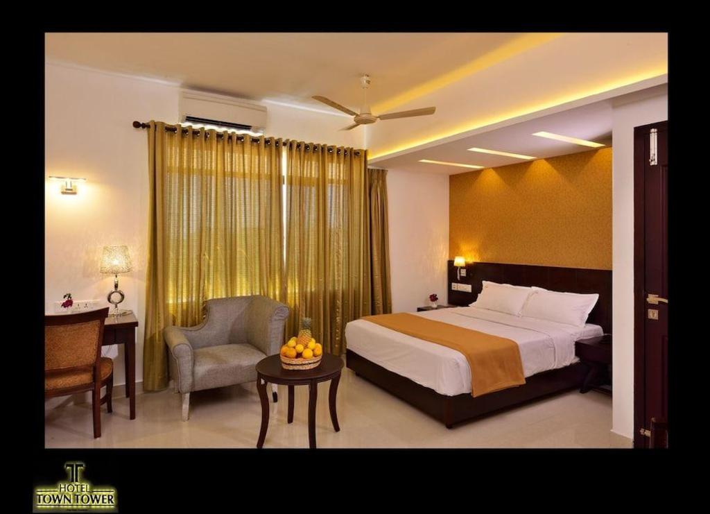 Фото Hotel Town Tower