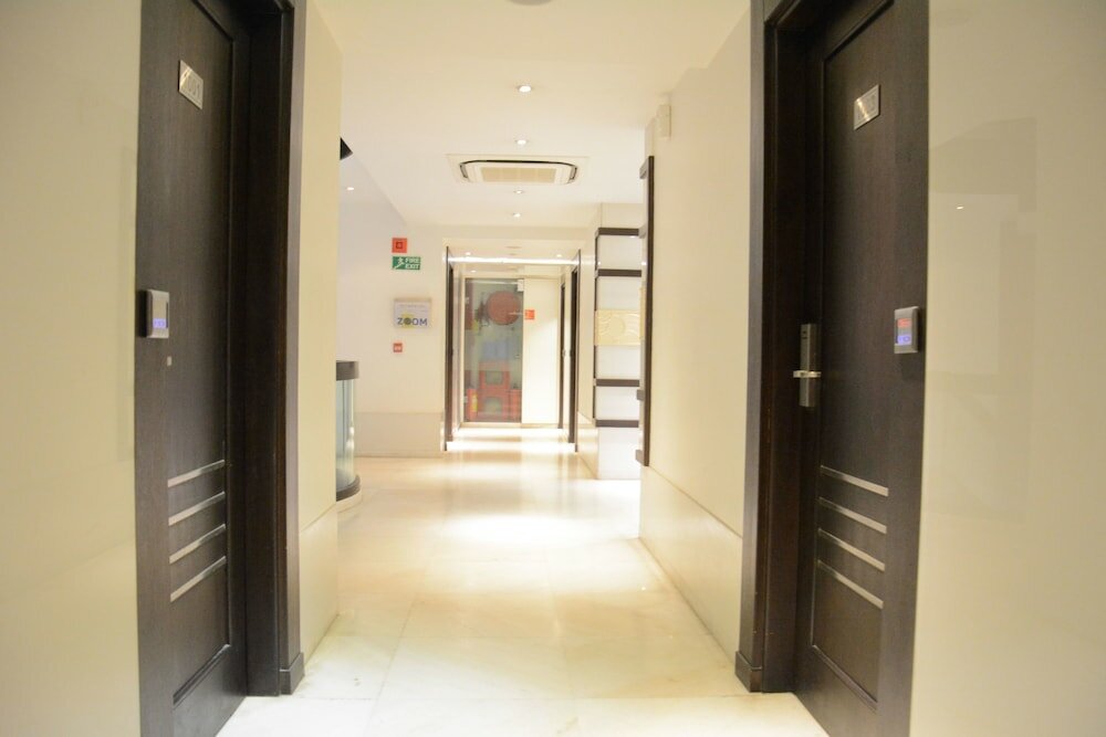 Фото Hotel Godwin Deluxe