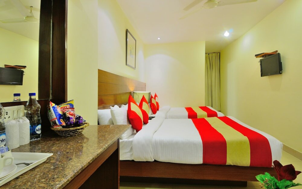 Фото Hotel The Raj, New Delhi