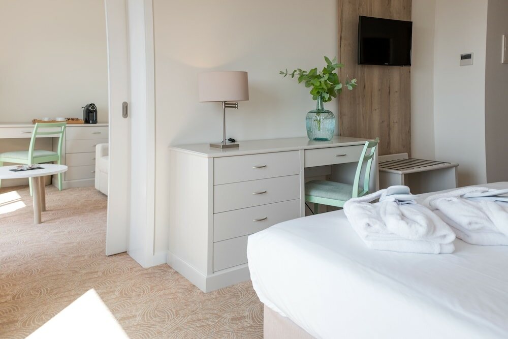 Фото Caloura Hotel Resort