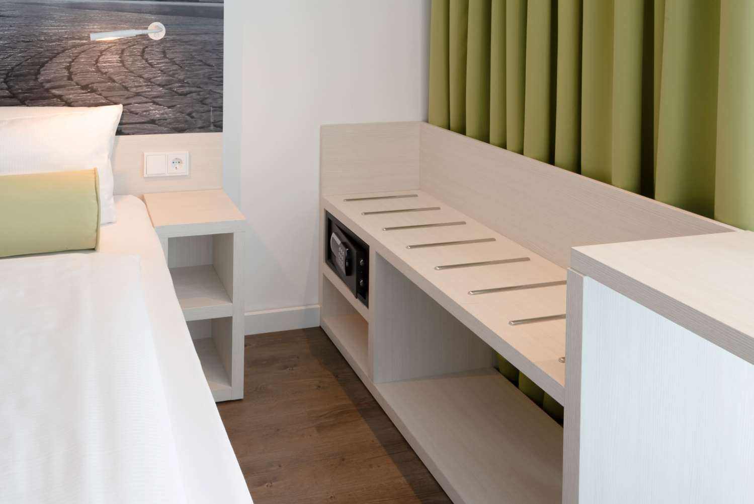 Фото Super 8 by Wyndham Dresden