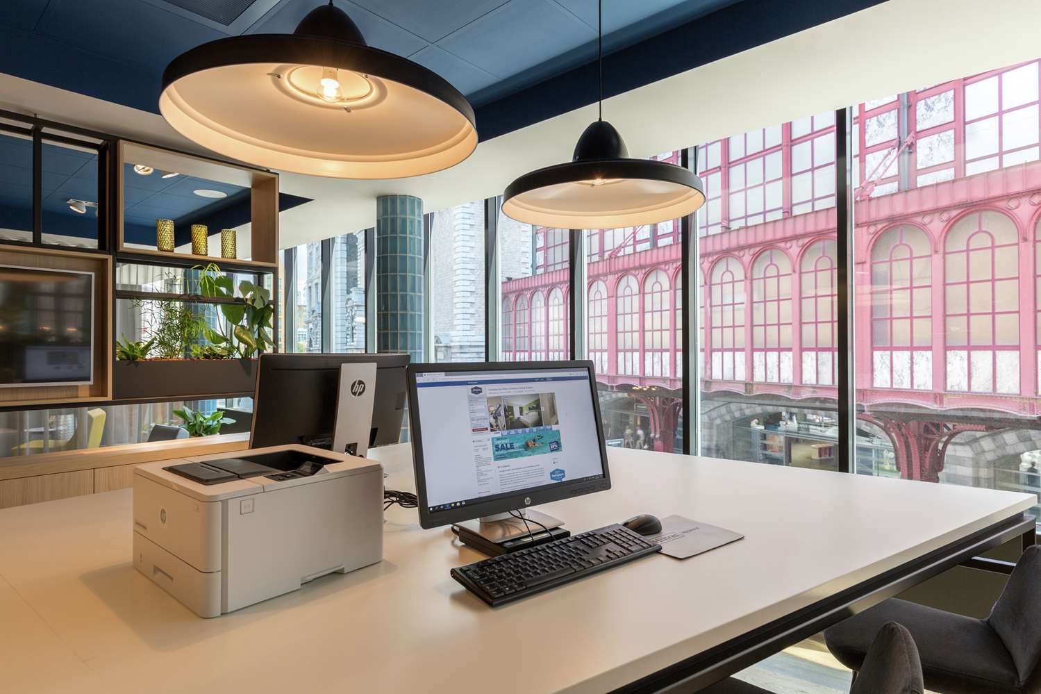 Фото Hampton by Hilton Antwerp Central Station