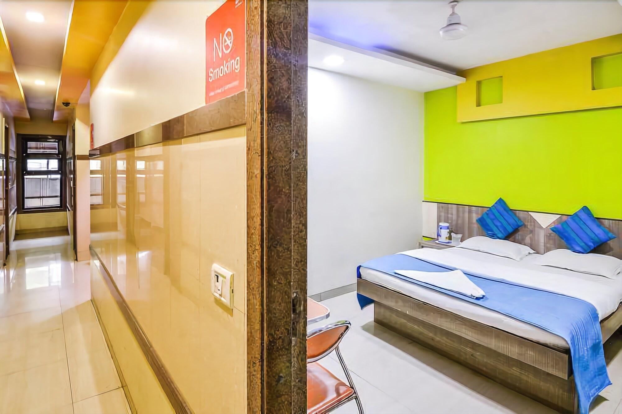 Фото Oyo 8311 Hotel Galaxy Residency