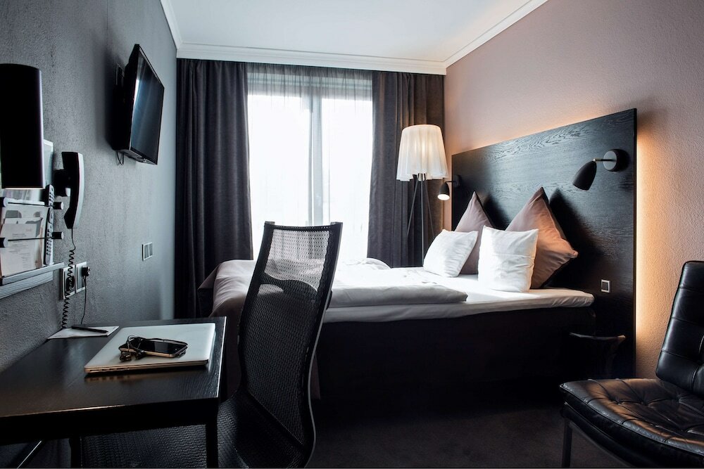 Фото Scandic Front