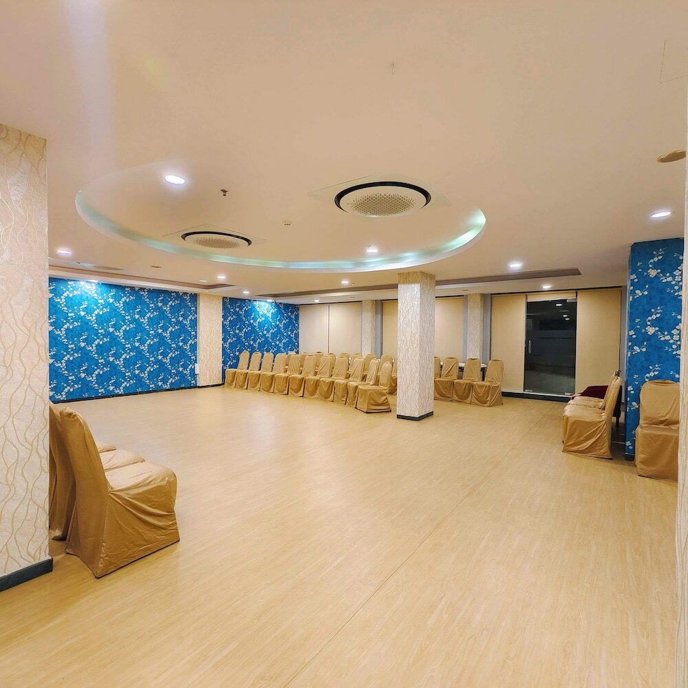 Фото The Oasis -Vadodara