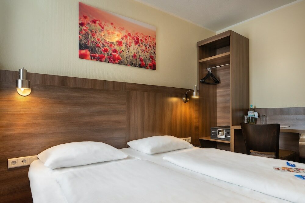Фото Hotel Leonet