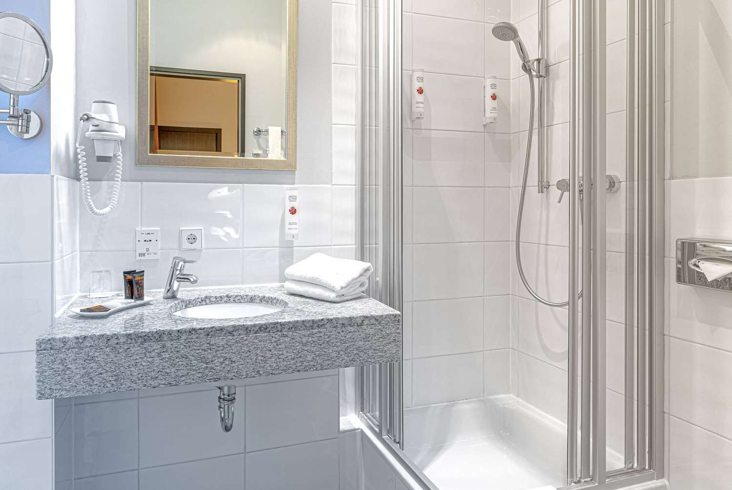 Фото Ramada by Wyndham Frankfurt Central Station