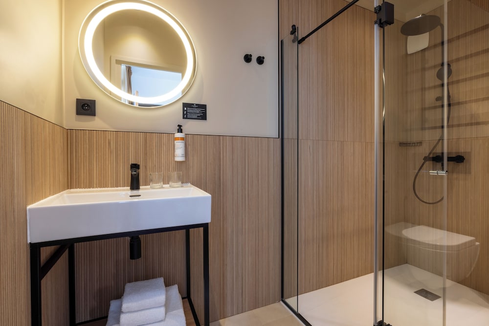 Фото Hotel Brady – Gare de l’Est