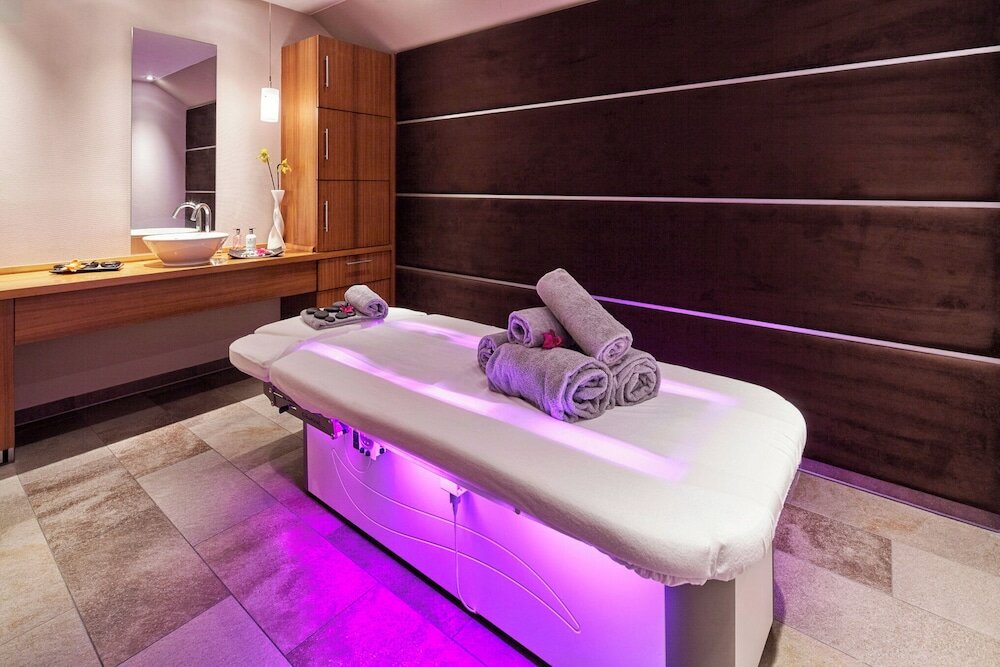 Фото Clayton Hotel Düsseldorf