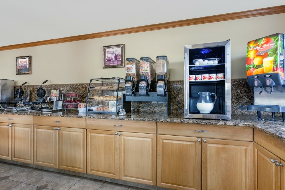 Фото Days Inn by Wyndham Yakima