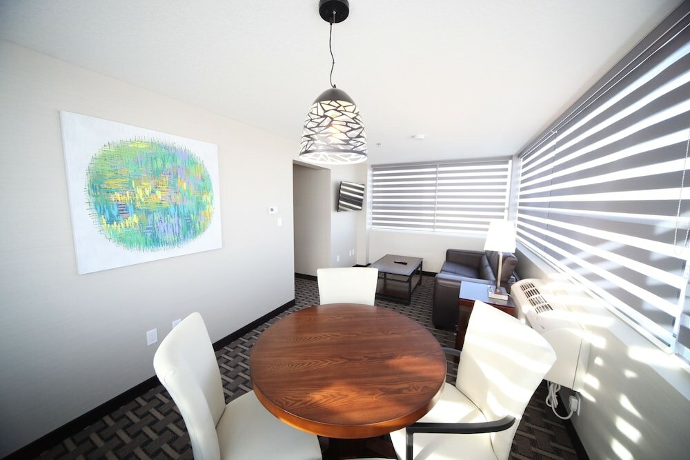 Фото Wyndham Garden Edmonton Airport