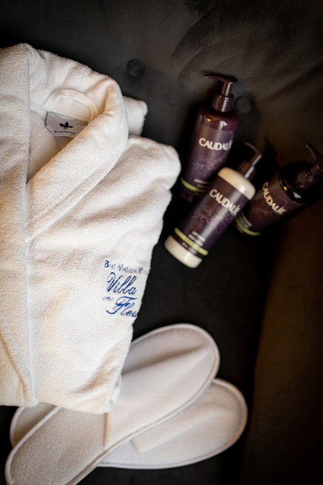 Фото Hotel La Villa des Fleurs