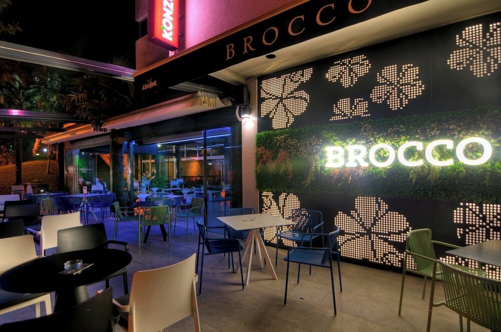 Фото Hotel Brotnjo