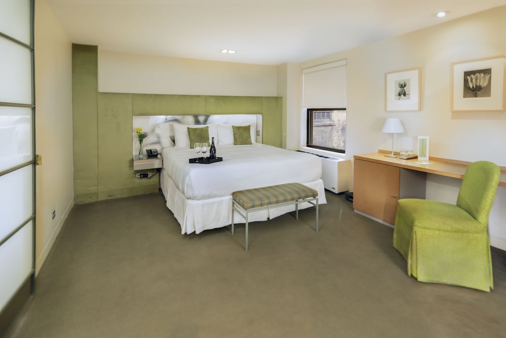 Фото The Shoreham Hotel