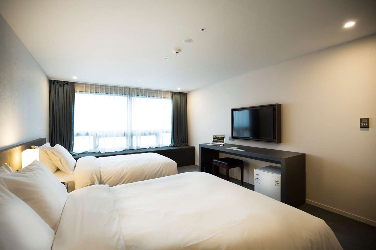 Фото Best Western Jeju Hotel