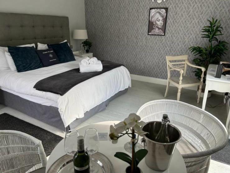 Фото Ocean Breeze Sunset Beach