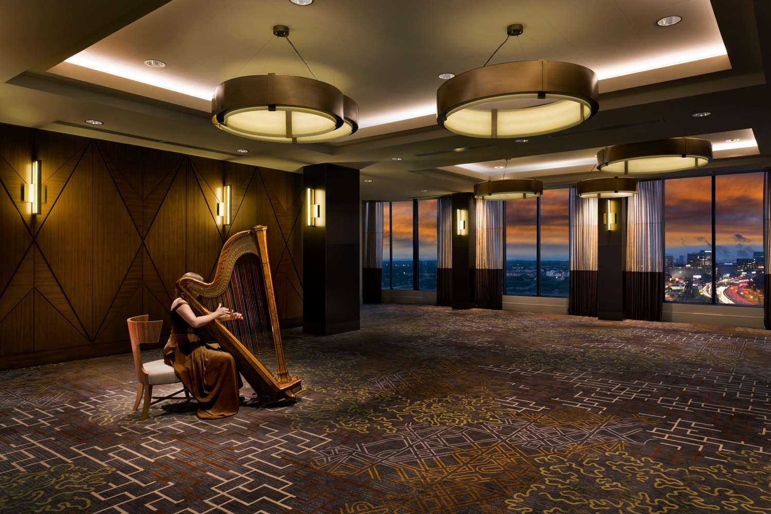 Фото Doubletree by Hilton Dallas - Campbell Centre